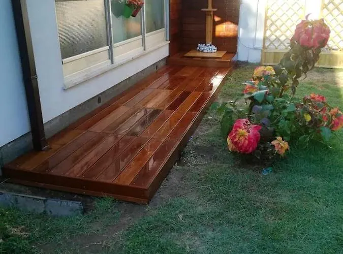 Charming House In With Fenced Garden Hébergement de vacances *