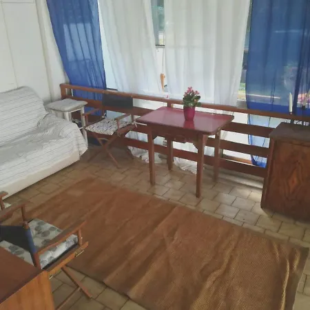Charming House In With Fenced Garden *