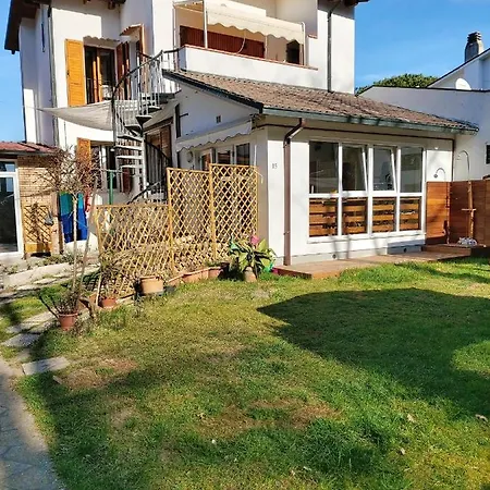 Charming House In With Fenced Garden * Marina di Ravenna
