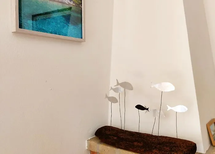 Charming House In With Fenced Garden مارينا دي رافينا